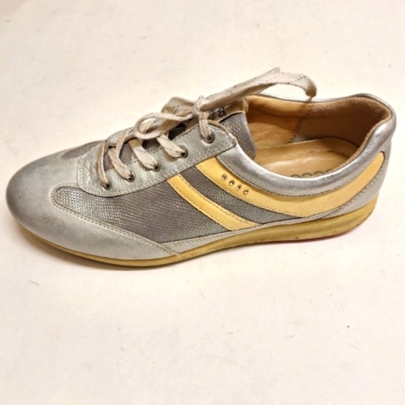 Ecco Silver Leather Sneakers Y2K Streetwear Athletic Shoes - Picture 1 of 3